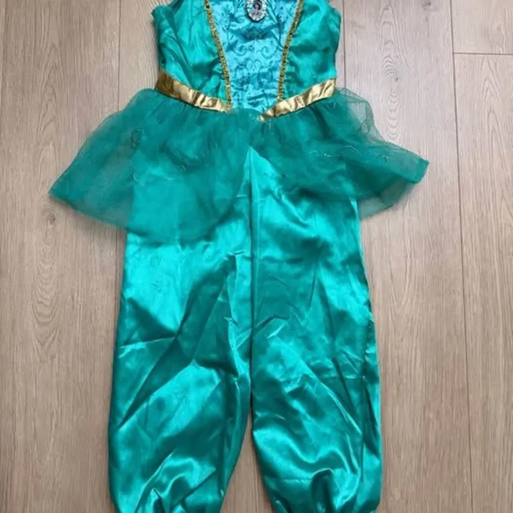 Disney Princess Jasmine Costume Size 4-6X Light up